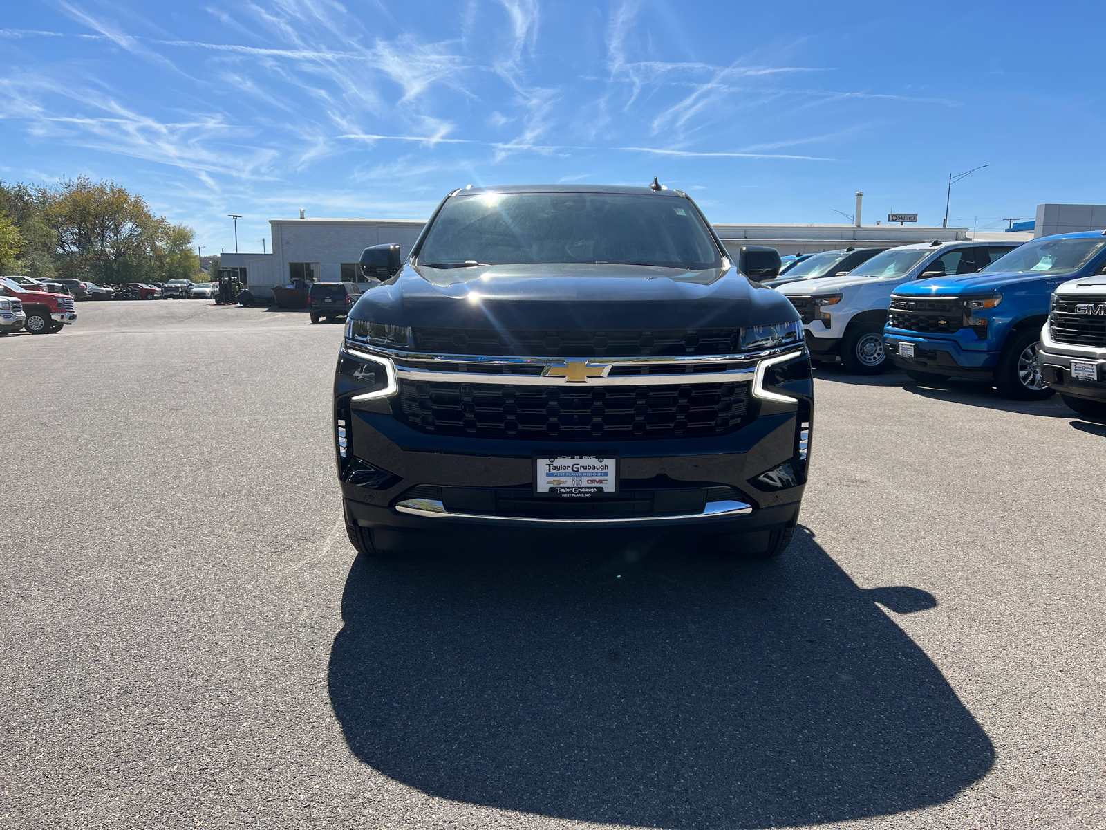 2024 Chevrolet Suburban LS 6