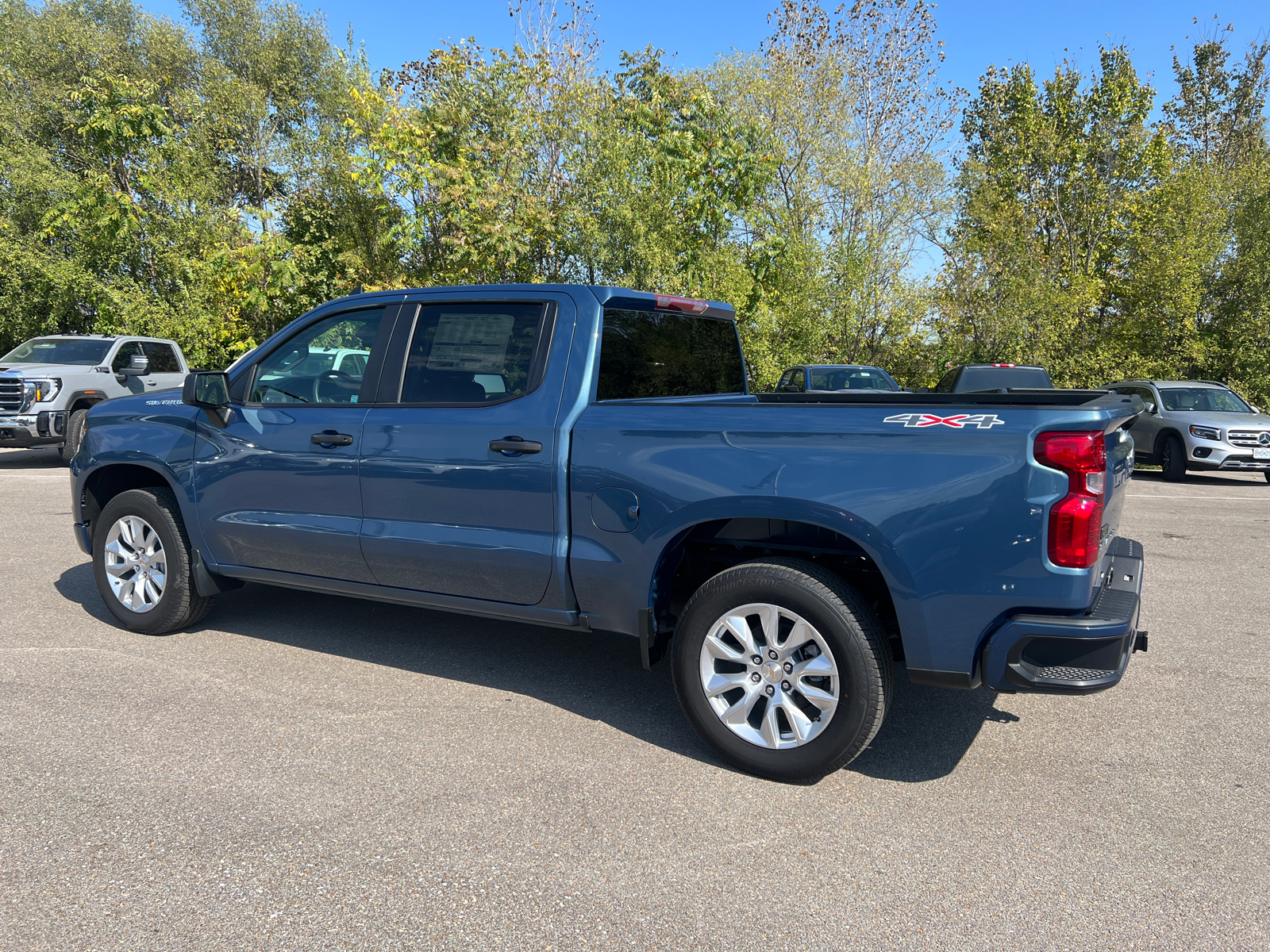 2024 Chevrolet Silverado 1500 Custom 9