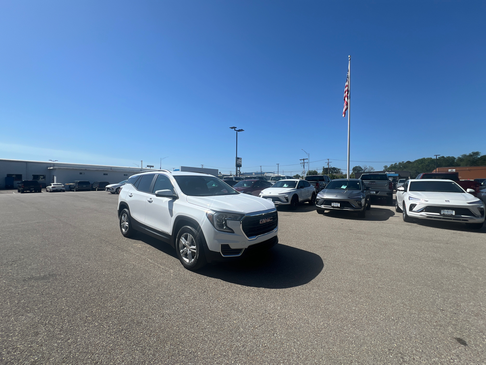 2024 GMC Terrain SLE 2