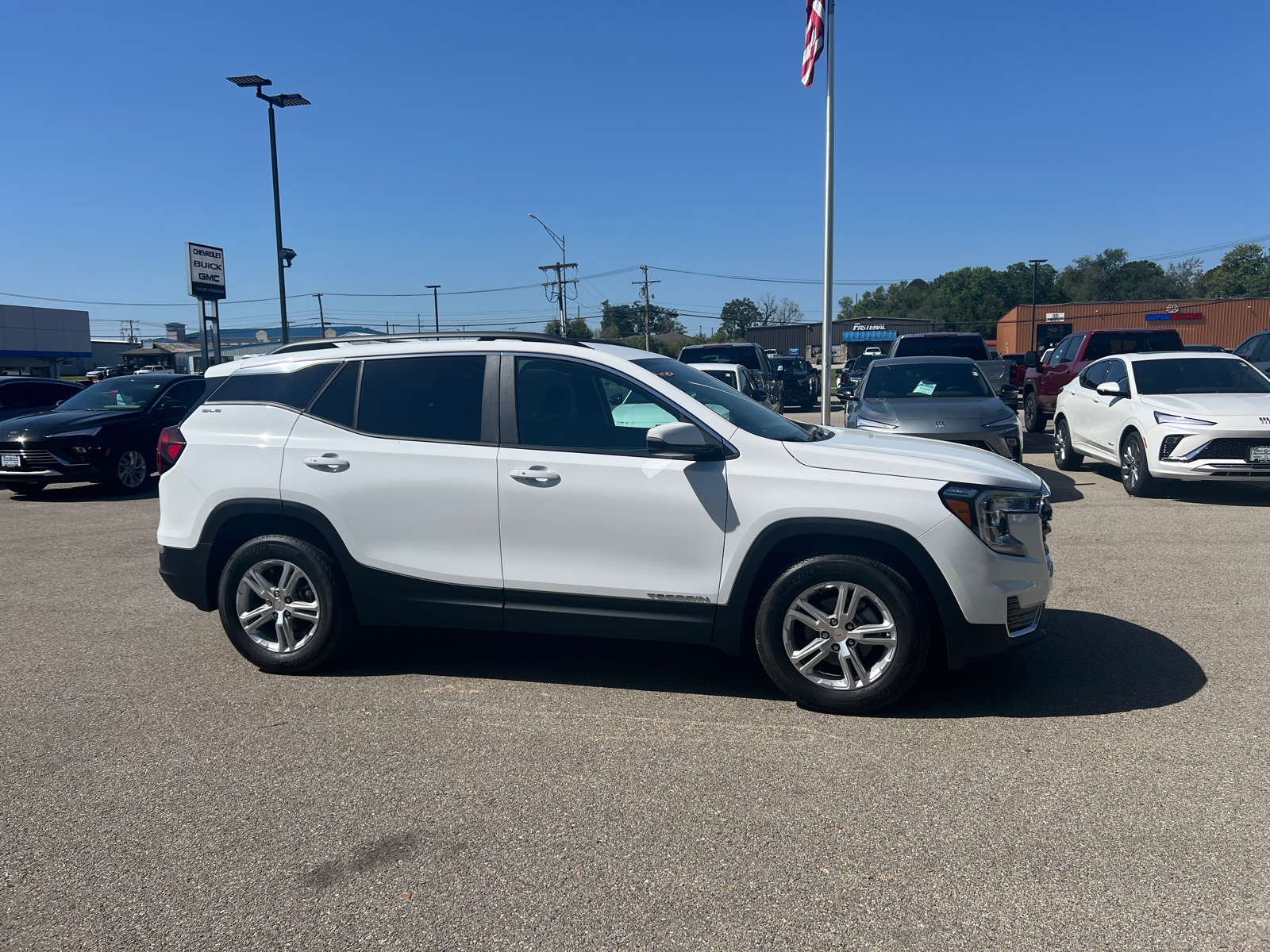 2024 GMC Terrain SLE 3