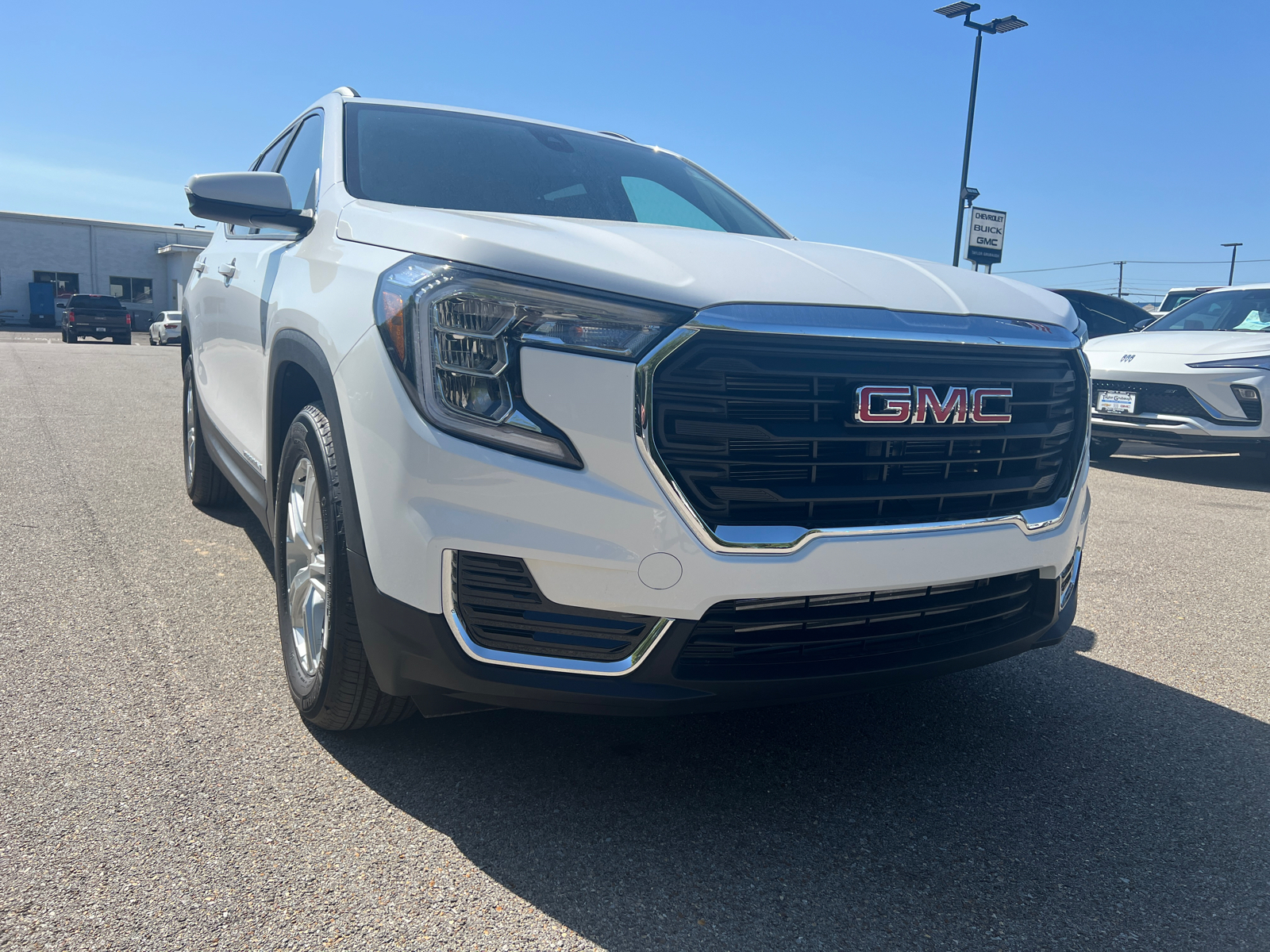 2024 GMC Terrain SLE 5