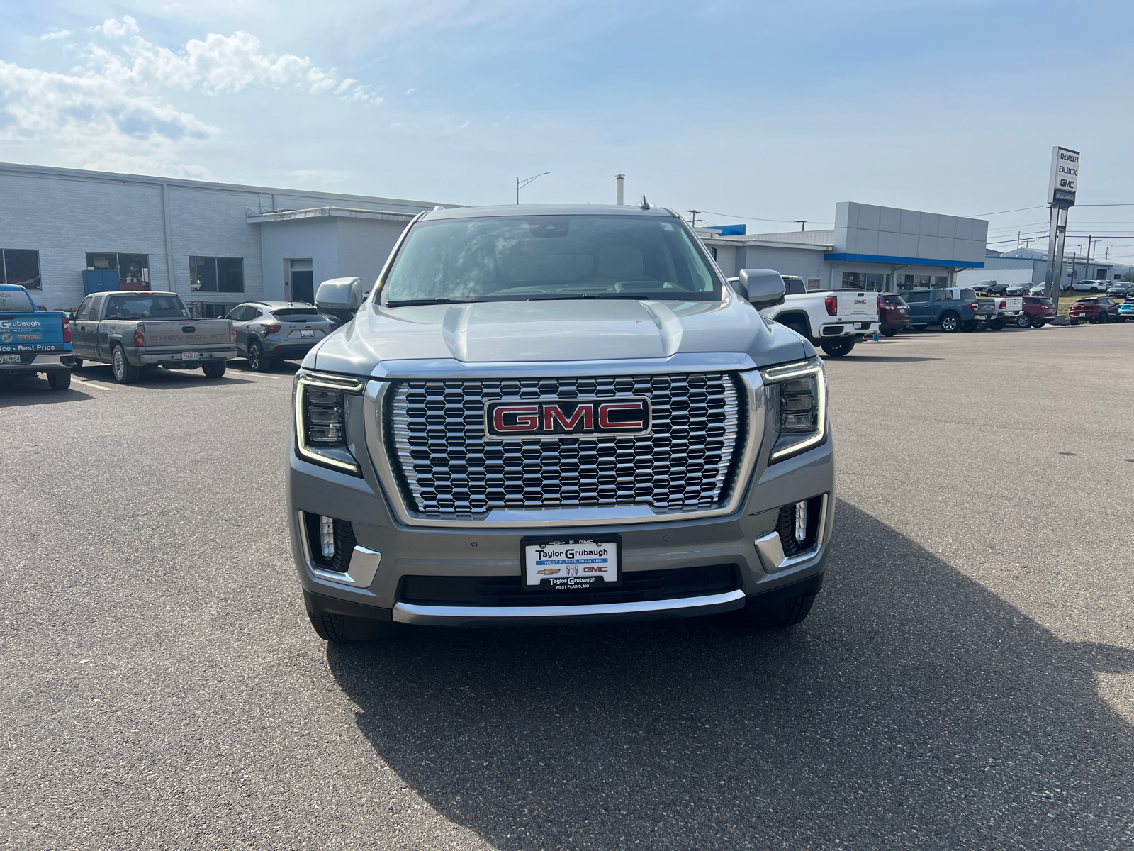 2024 GMC Yukon Denali 6