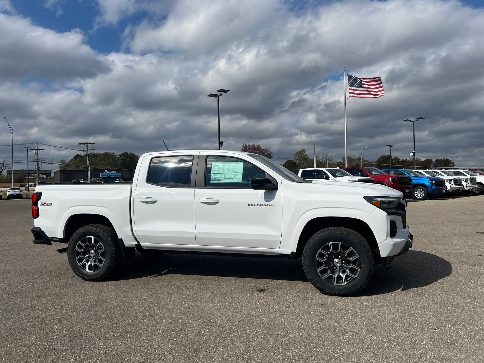 2024 Chevrolet Colorado 4WD Z71 3