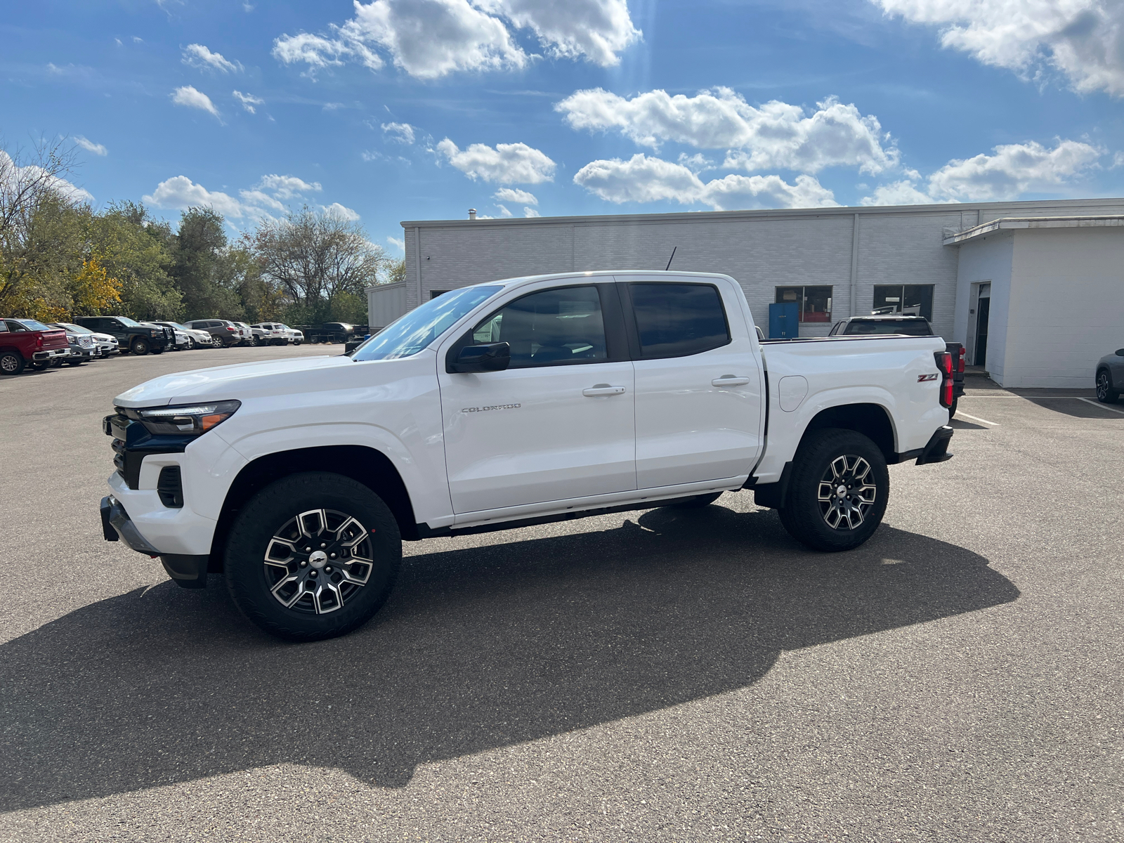 2024 Chevrolet Colorado 4WD Z71 7