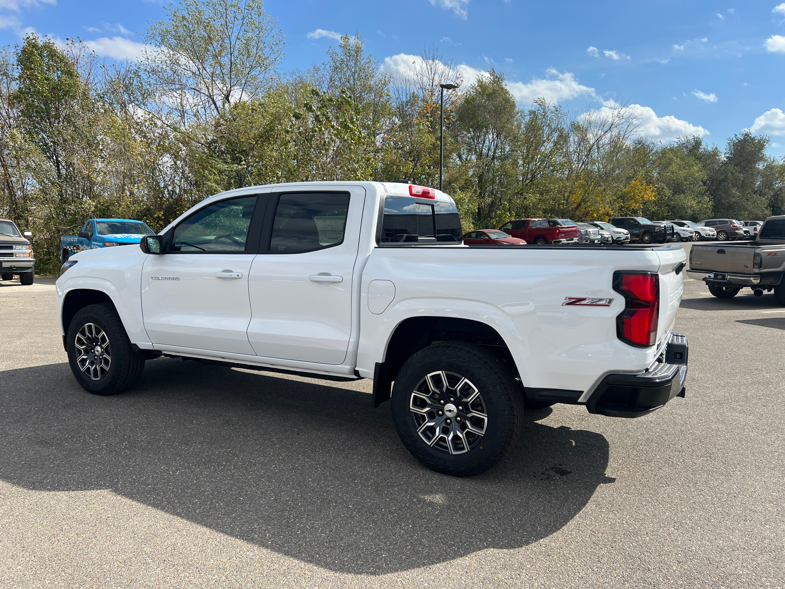 2024 Chevrolet Colorado 4WD Z71 9