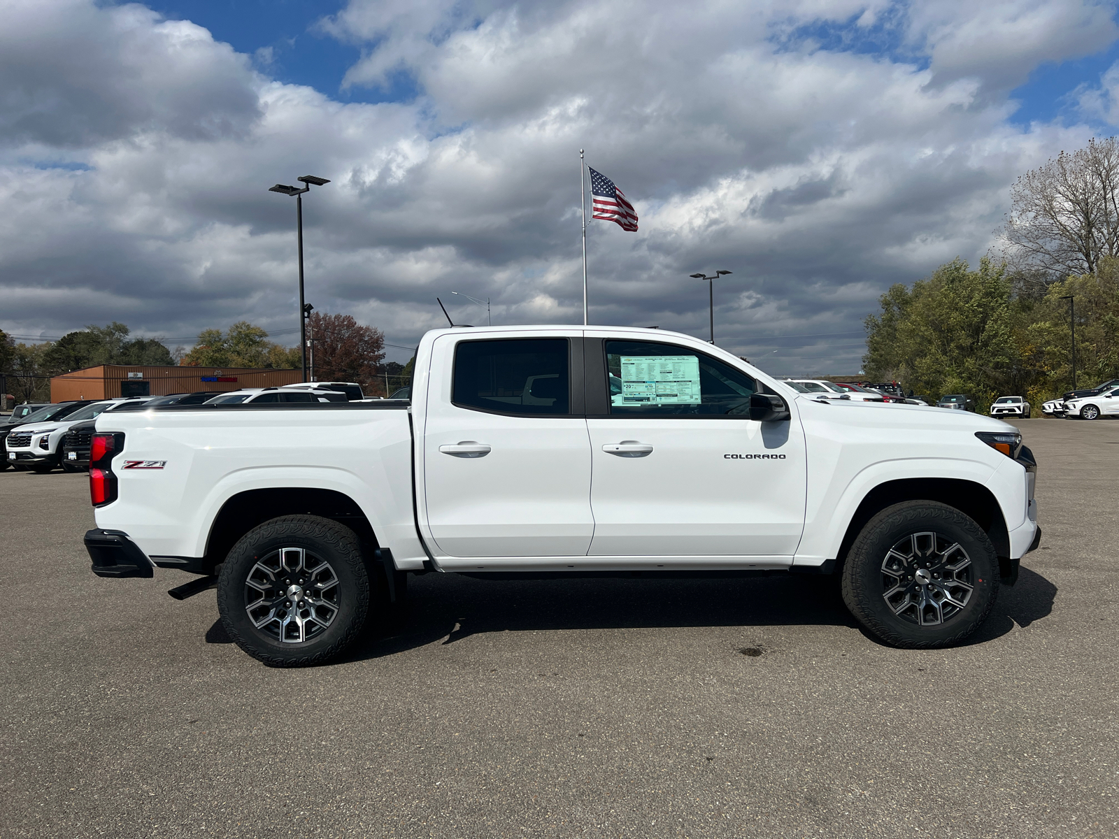 2024 Chevrolet Colorado 4WD Z71 14