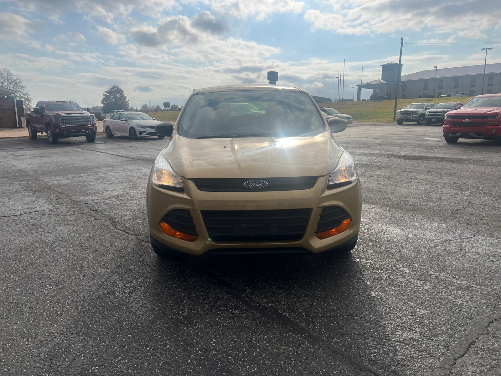 2014 Ford Escape S 2