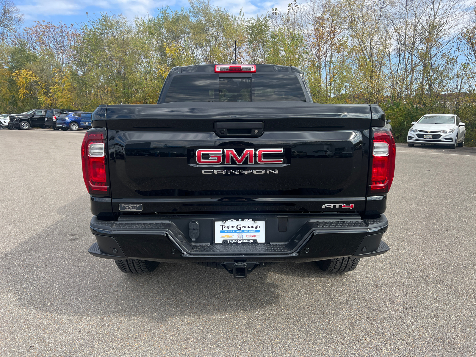 2024 GMC Canyon 4WD AT4 11