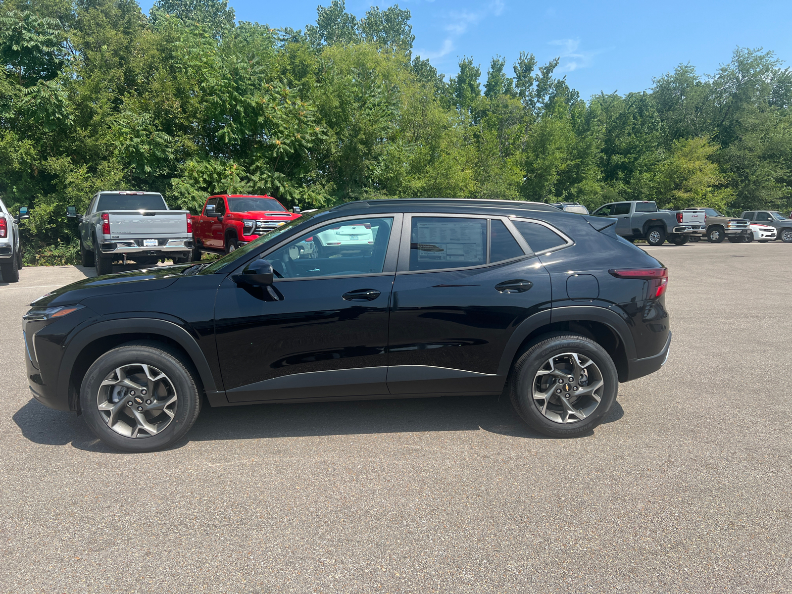 2025 Chevrolet Trax LT 9