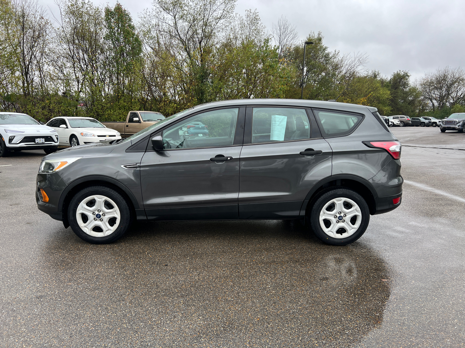 2017 Ford Escape S 8