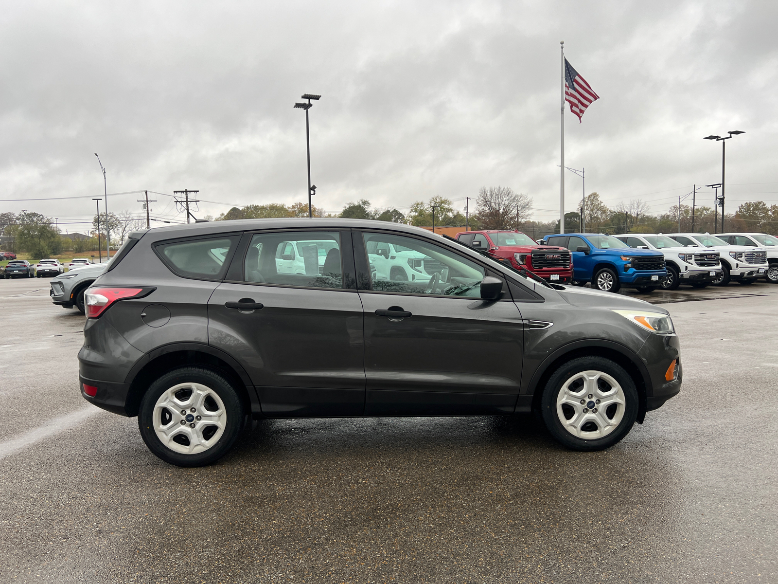 2017 Ford Escape S 15