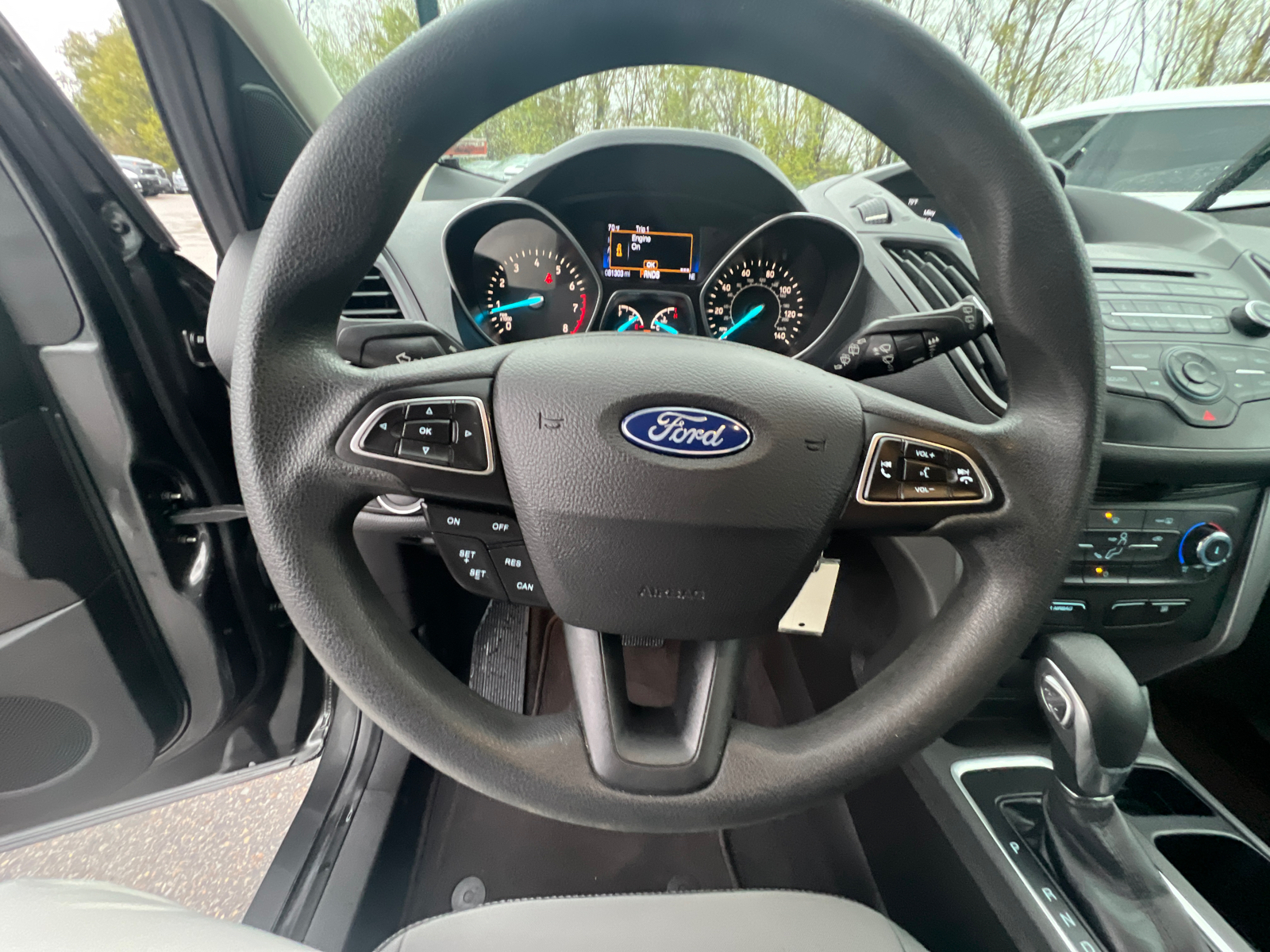 2017 Ford Escape S 22