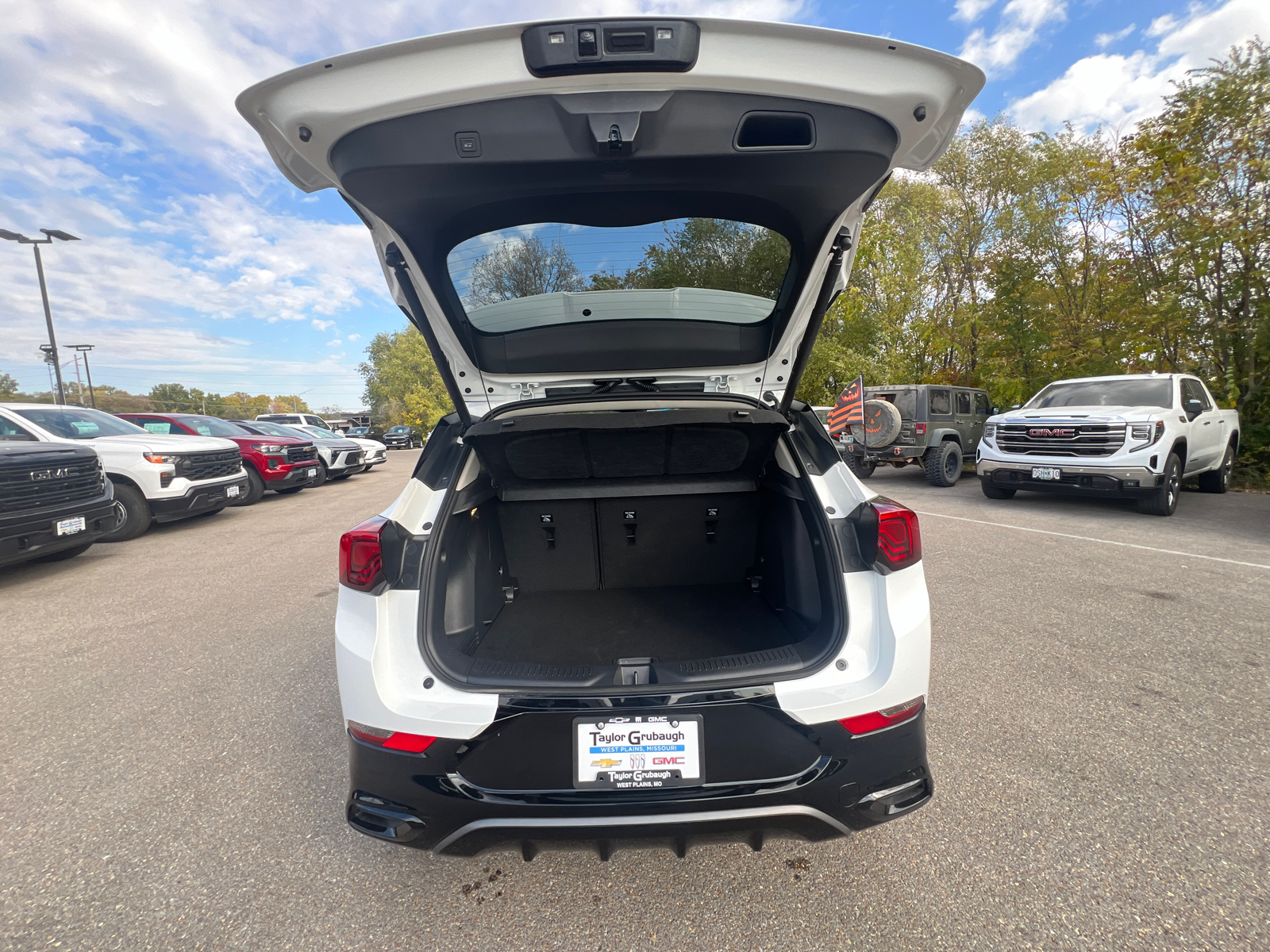 2025 Buick Encore GX Sport Touring 13