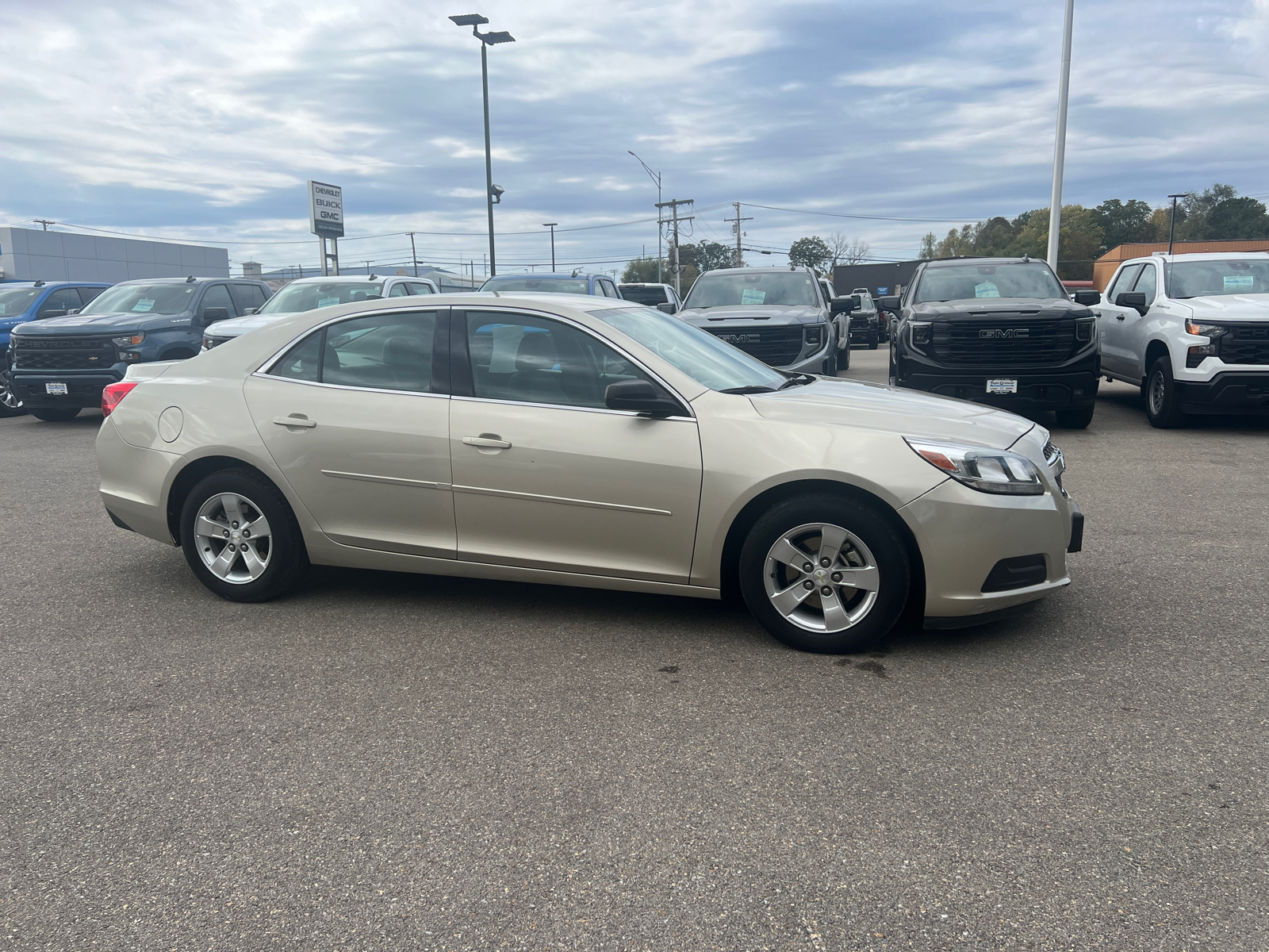 2013 Chevrolet Malibu LS 3