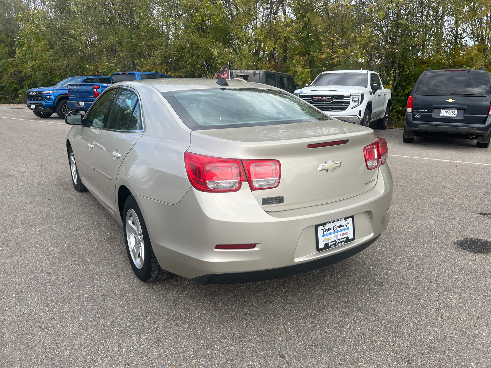 2013 Chevrolet Malibu LS 10