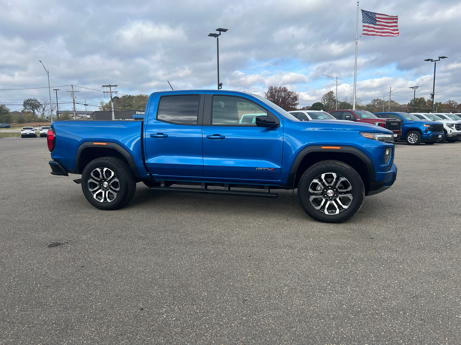 2024 GMC Canyon 4WD AT4 3