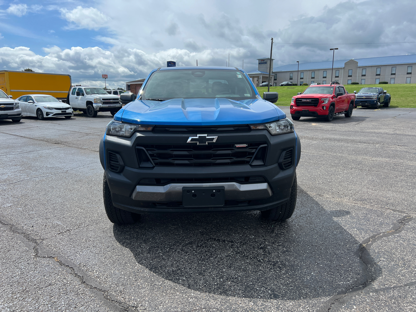 2023 Chevrolet Colorado 4WD Trail Boss 2