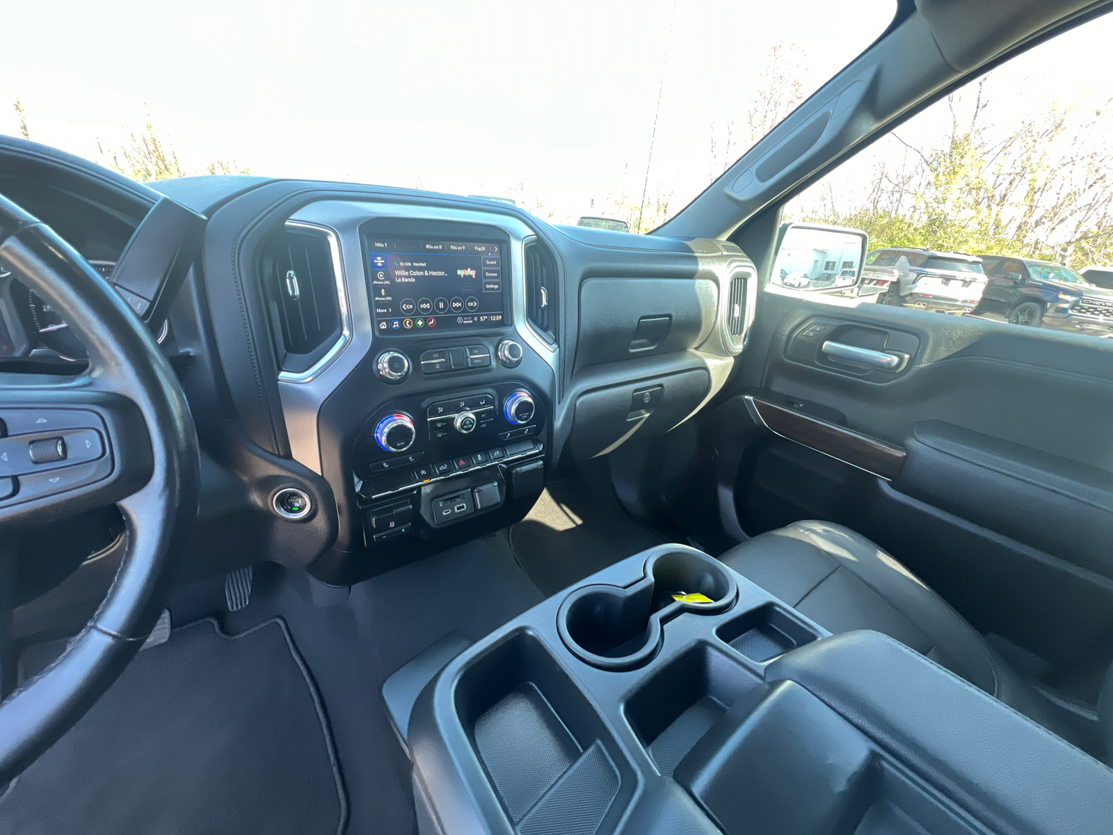 2021 GMC Sierra 1500 SLT 23