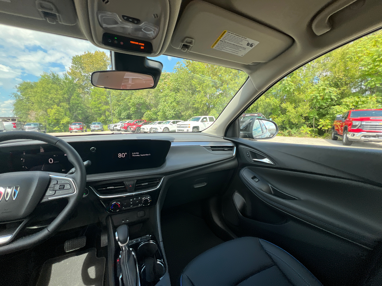 2025 Buick Encore GX Sport Touring 29