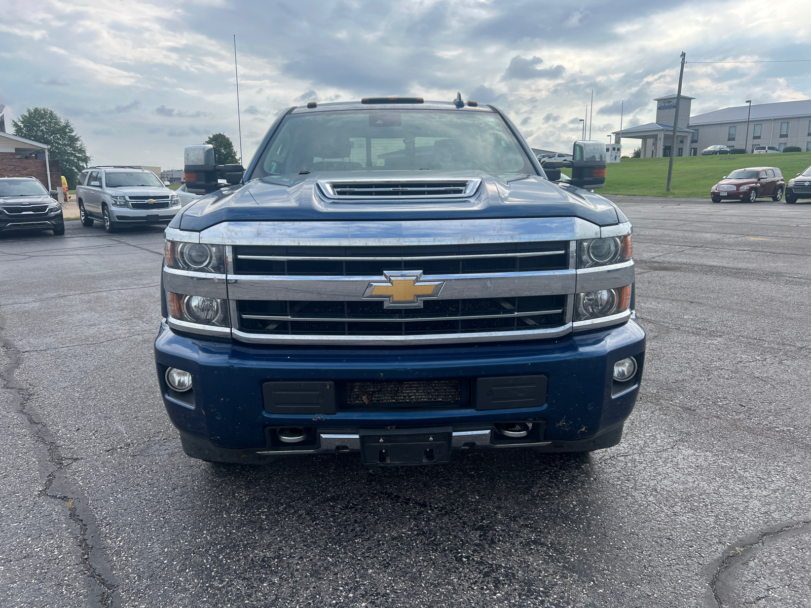 2019 Chevrolet Silverado 3500HD High Country 2