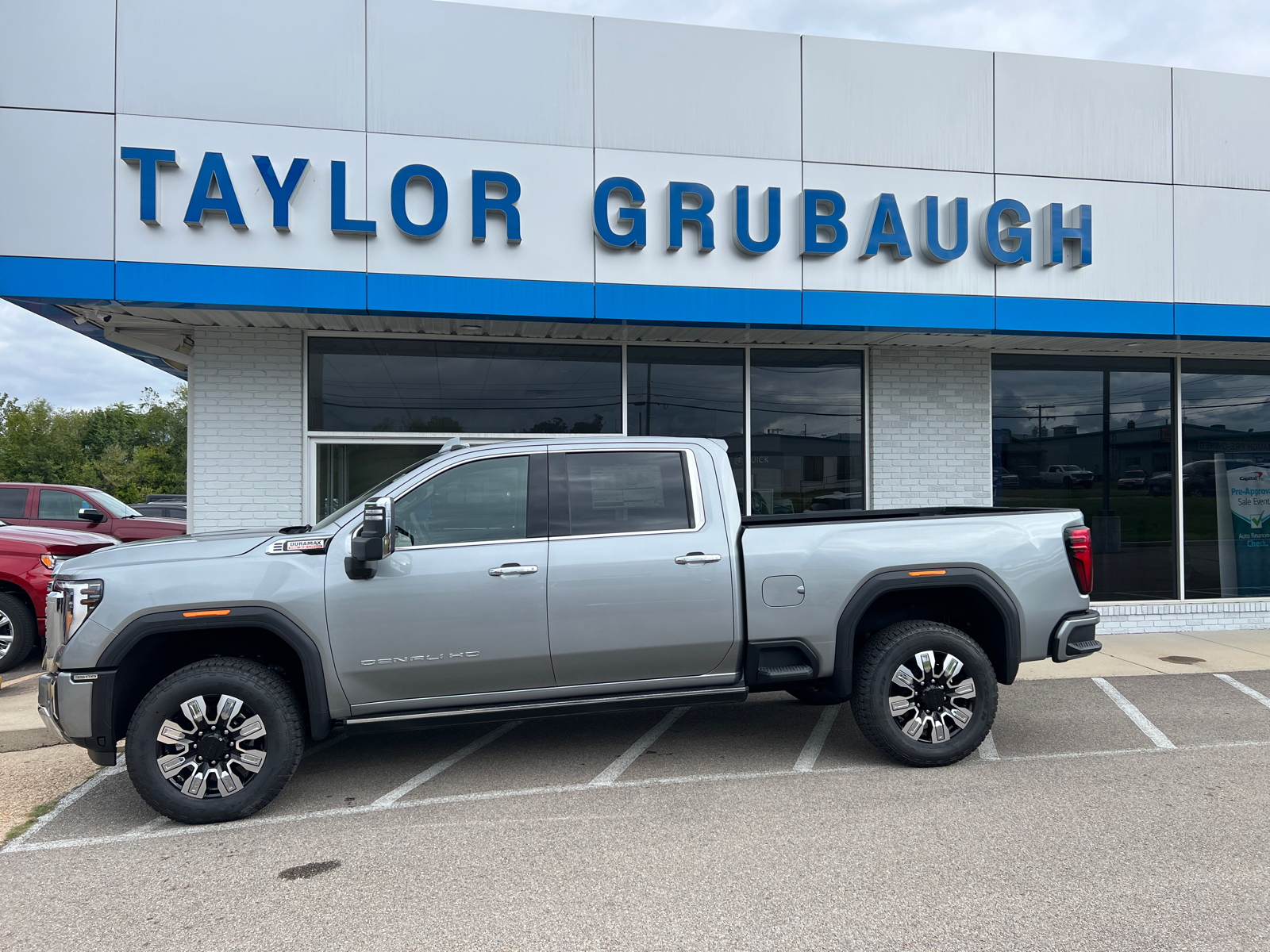 2025 GMC Sierra 3500HD Denali 1