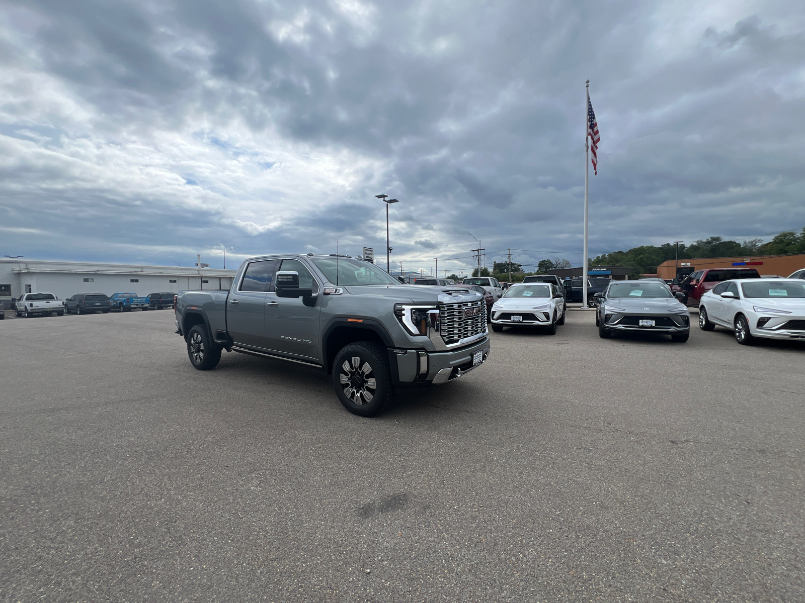 2025 GMC Sierra 3500HD Denali 2