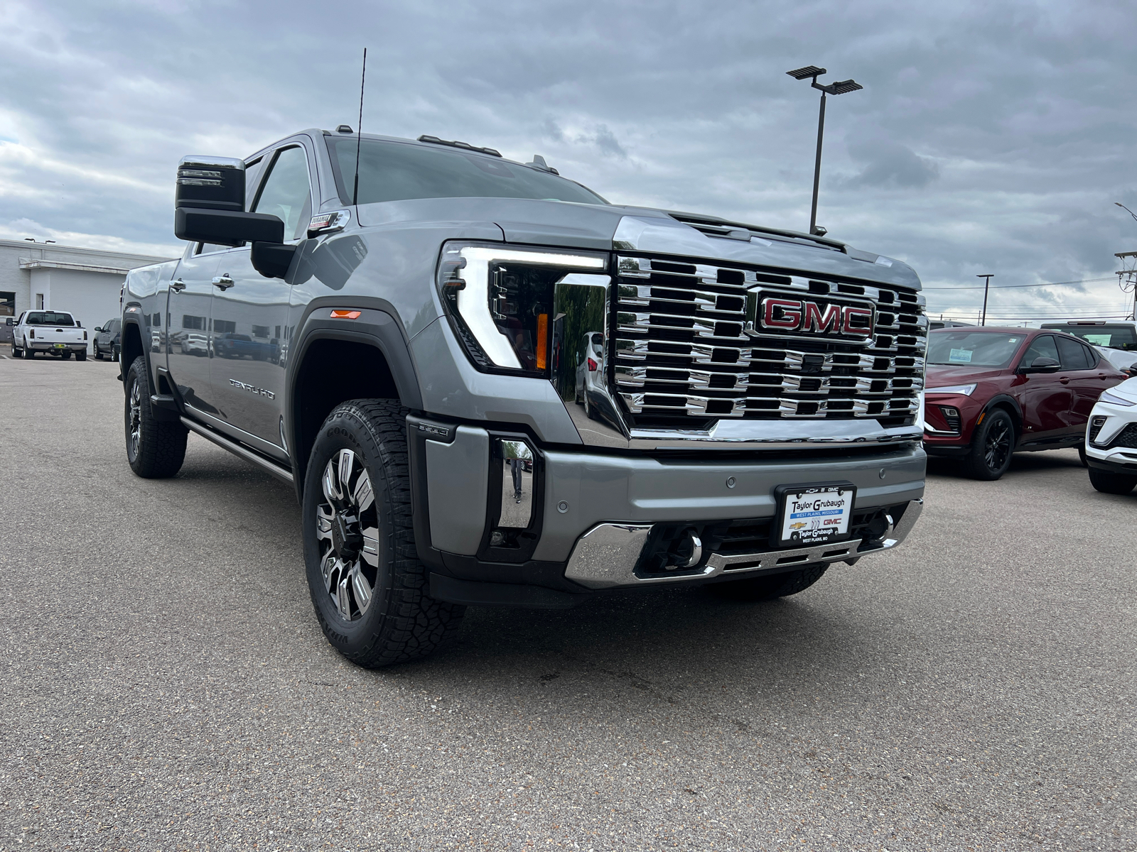 2025 GMC Sierra 3500HD Denali 5