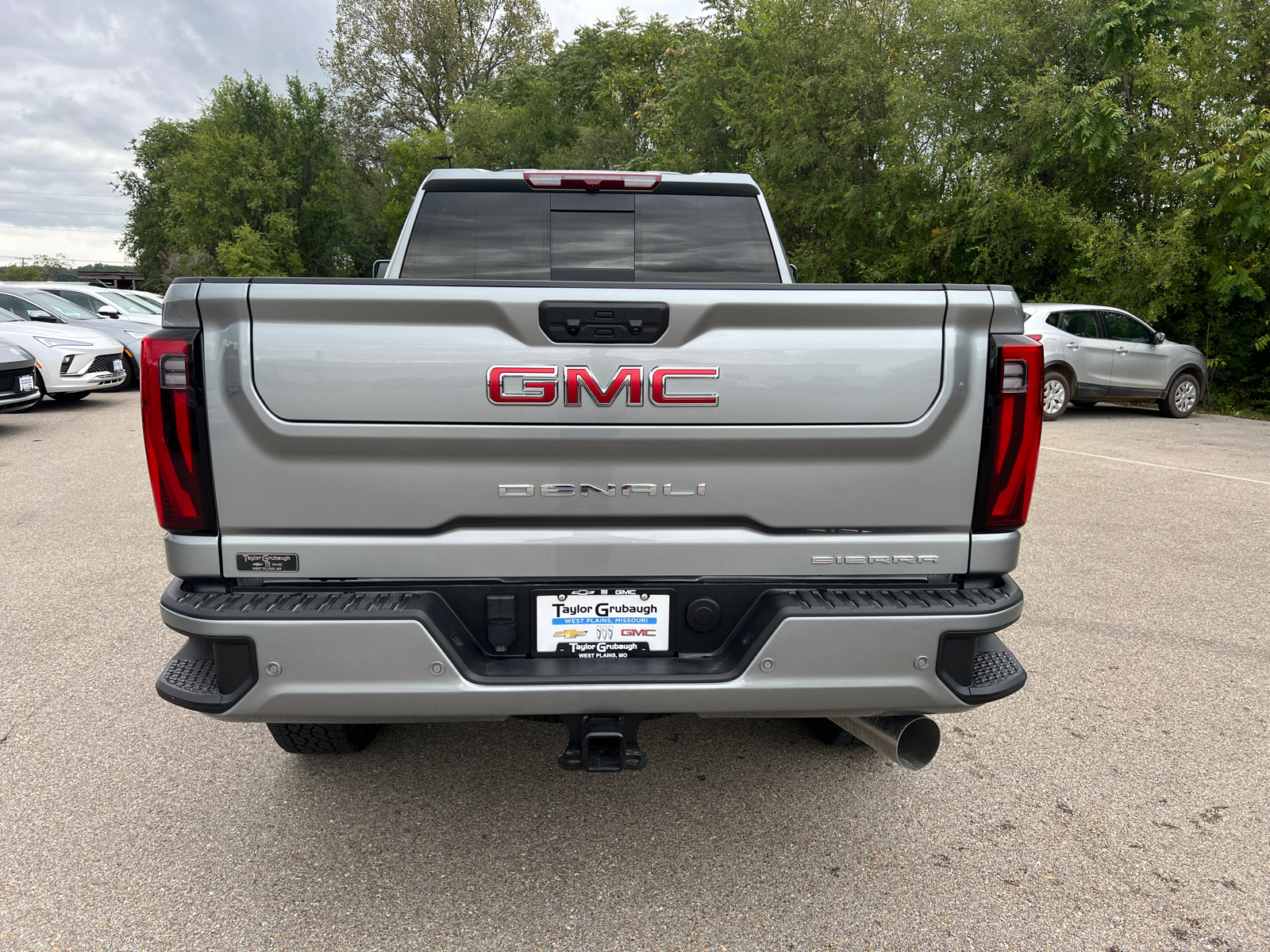 2025 GMC Sierra 3500HD Denali 10