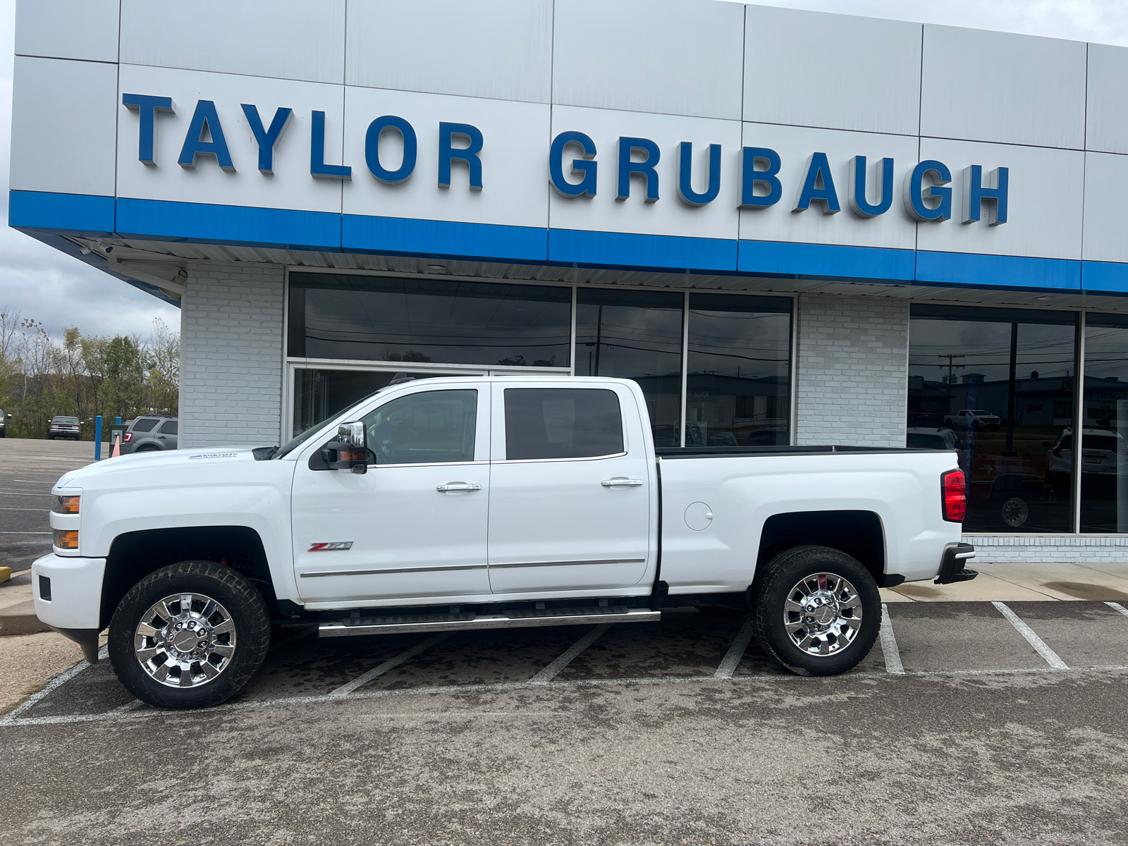 2019 Chevrolet Silverado 3500HD LTZ 1