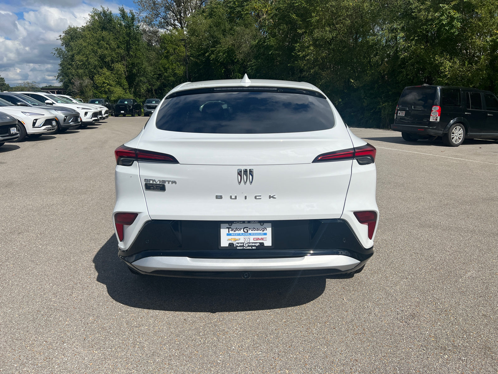 2025 Buick Envista Sport Touring 11