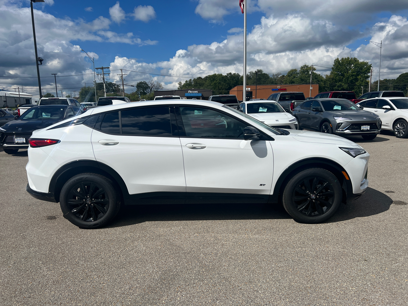 2025 Buick Envista Sport Touring 16