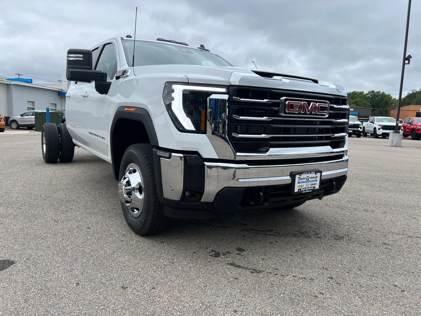 2025 GMC Sierra 3500HD CC SLE 5