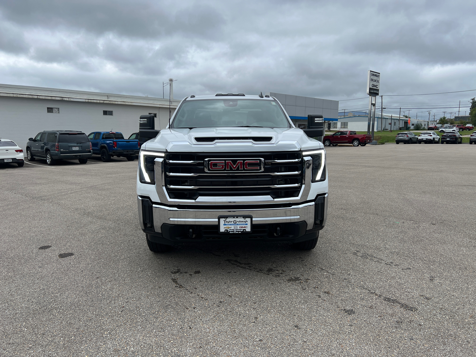 2025 GMC Sierra 3500HD CC SLE 6