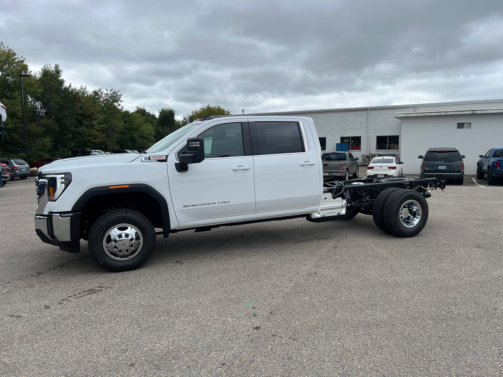 2025 GMC Sierra 3500HD CC SLE 7