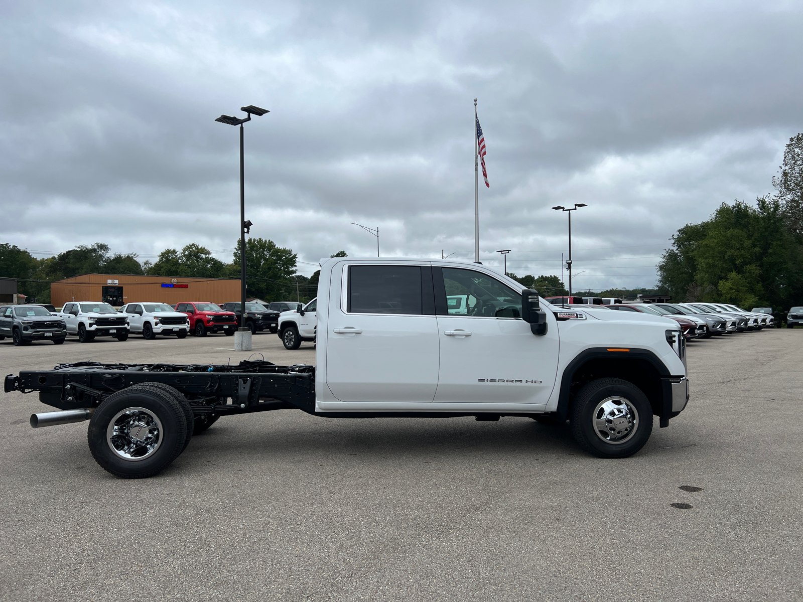 2025 GMC Sierra 3500HD CC SLE 16