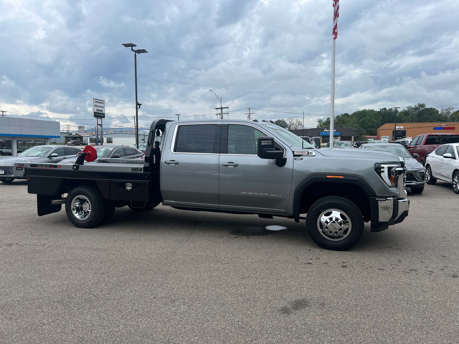 2025 GMC Sierra 3500HD CC SLE 3