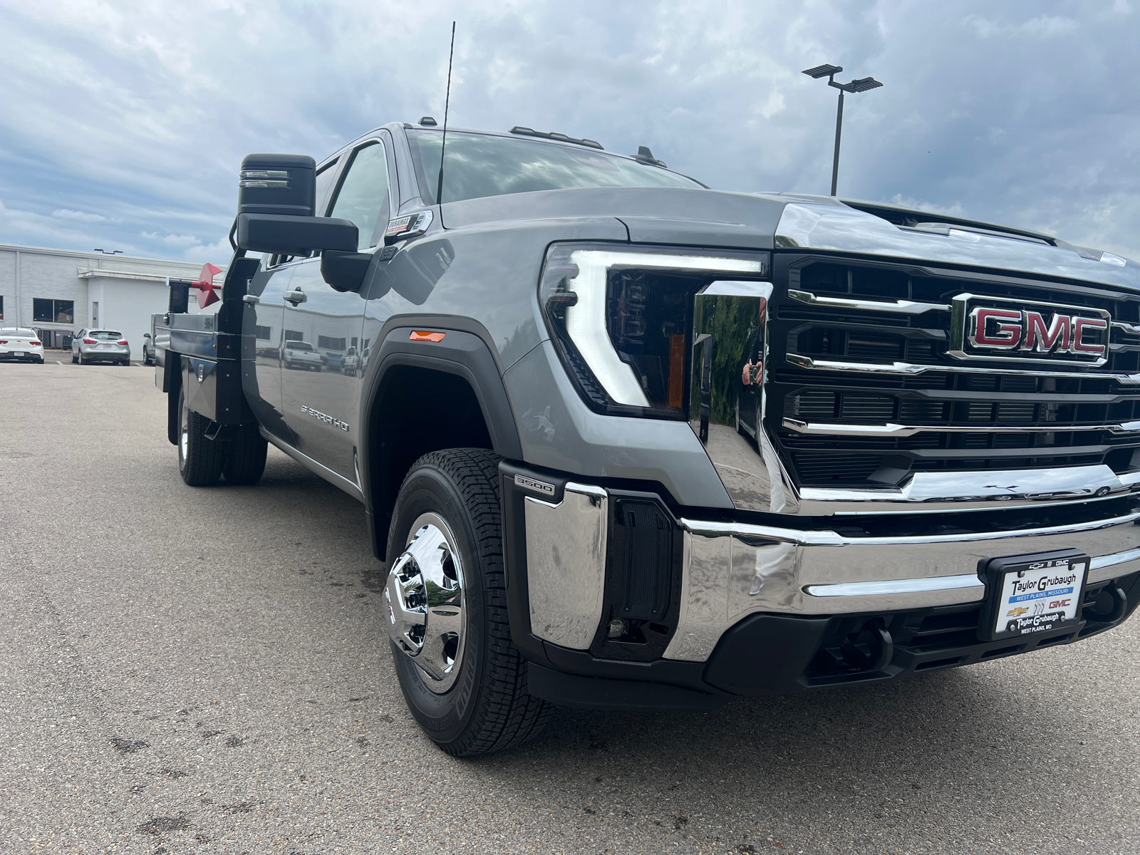 2025 GMC Sierra 3500HD CC SLE 5