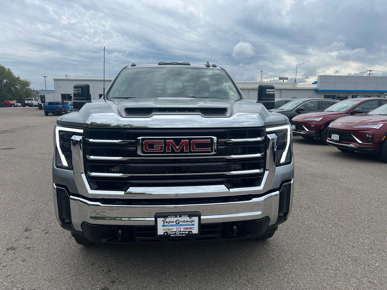 2025 GMC Sierra 3500HD CC SLE 6