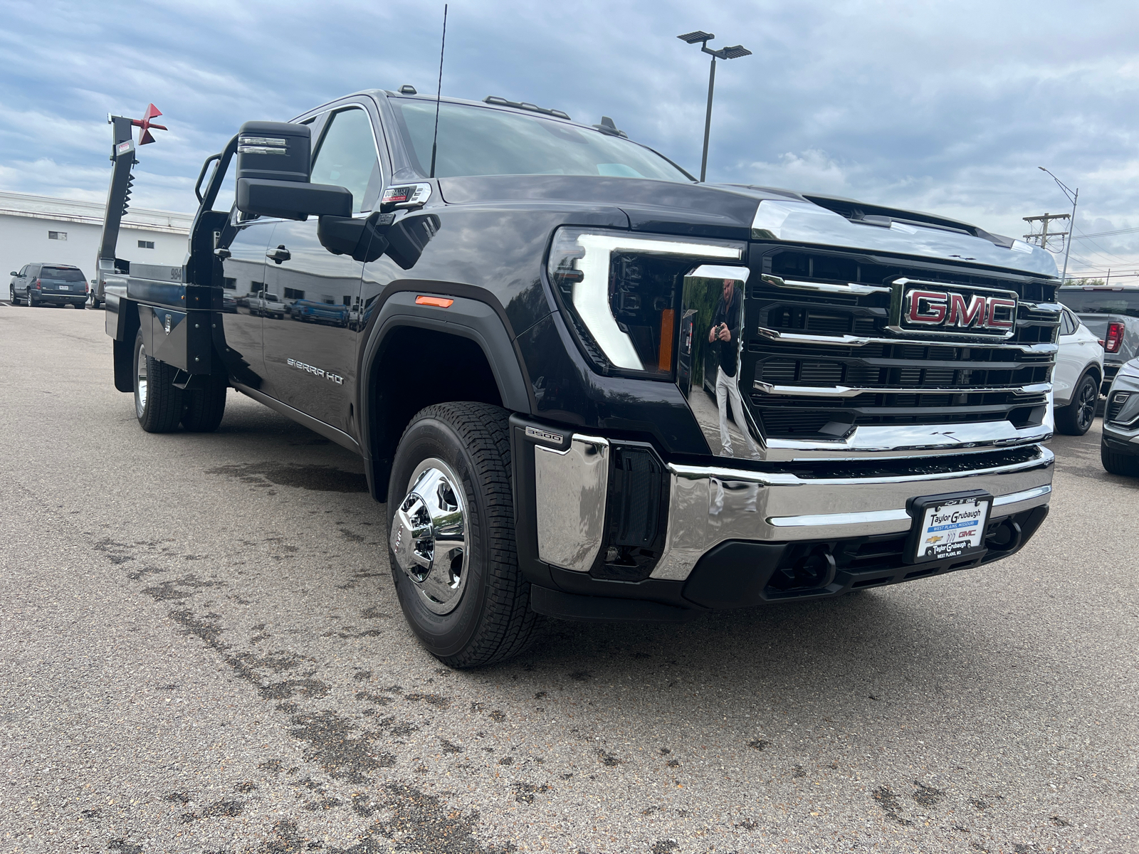 2025 GMC Sierra 3500HD CC SLE 5