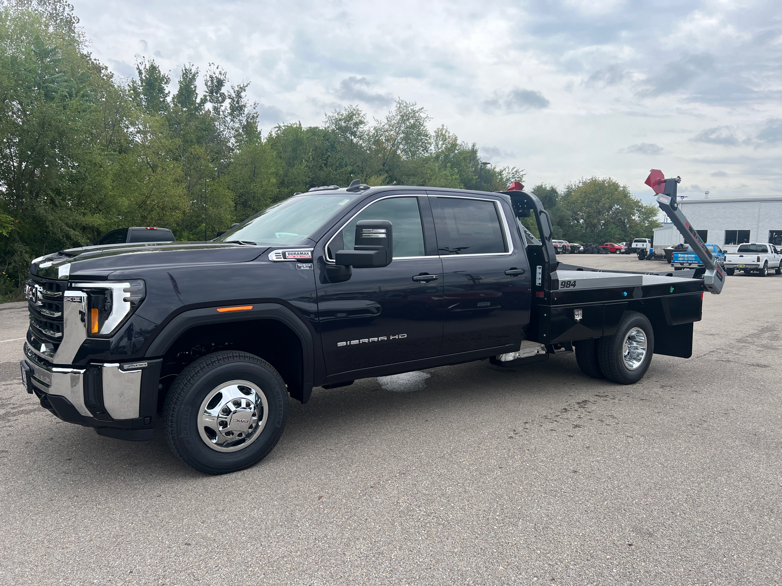 2025 GMC Sierra 3500HD CC SLE 7