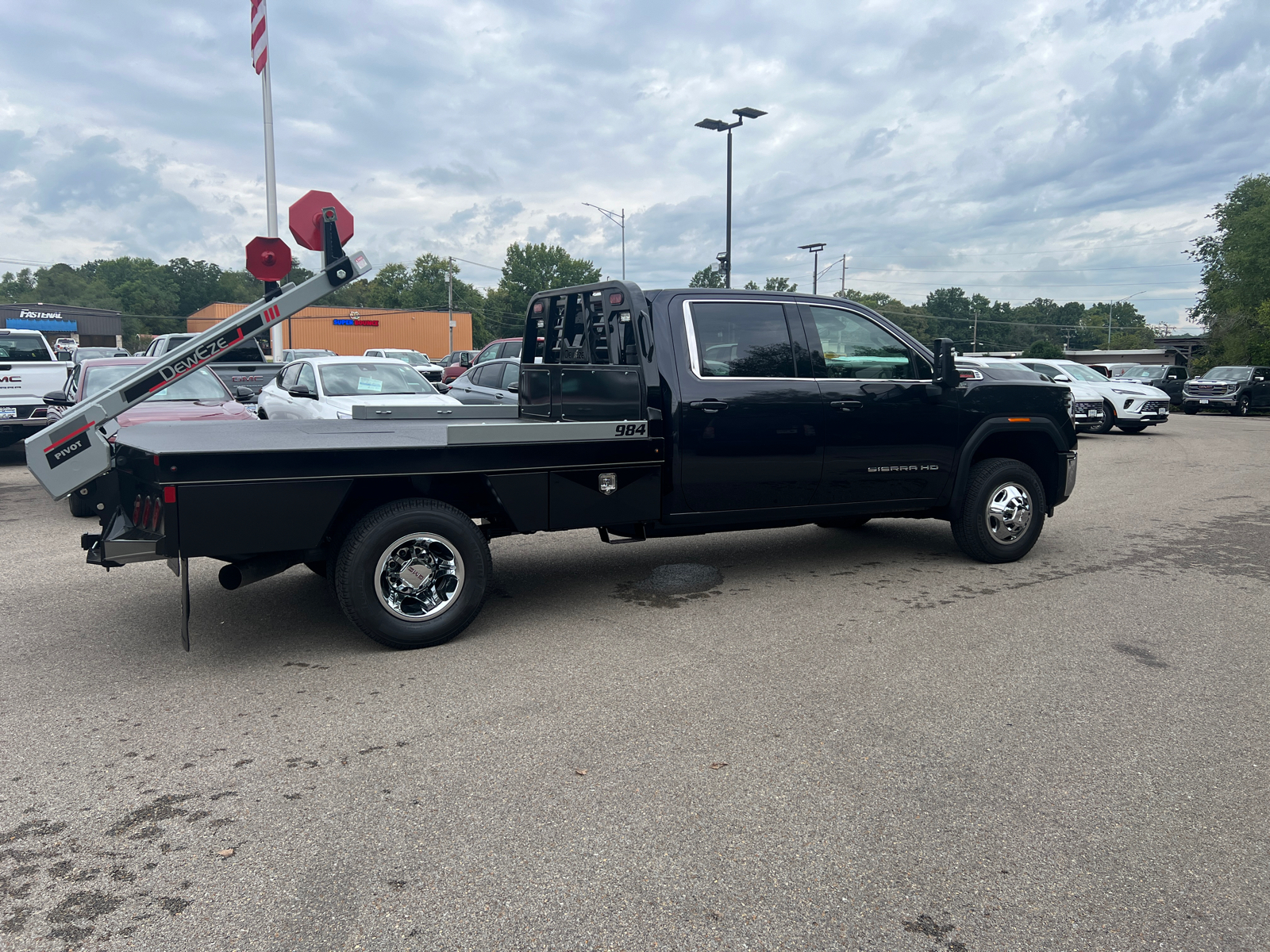 2025 GMC Sierra 3500HD CC SLE 17