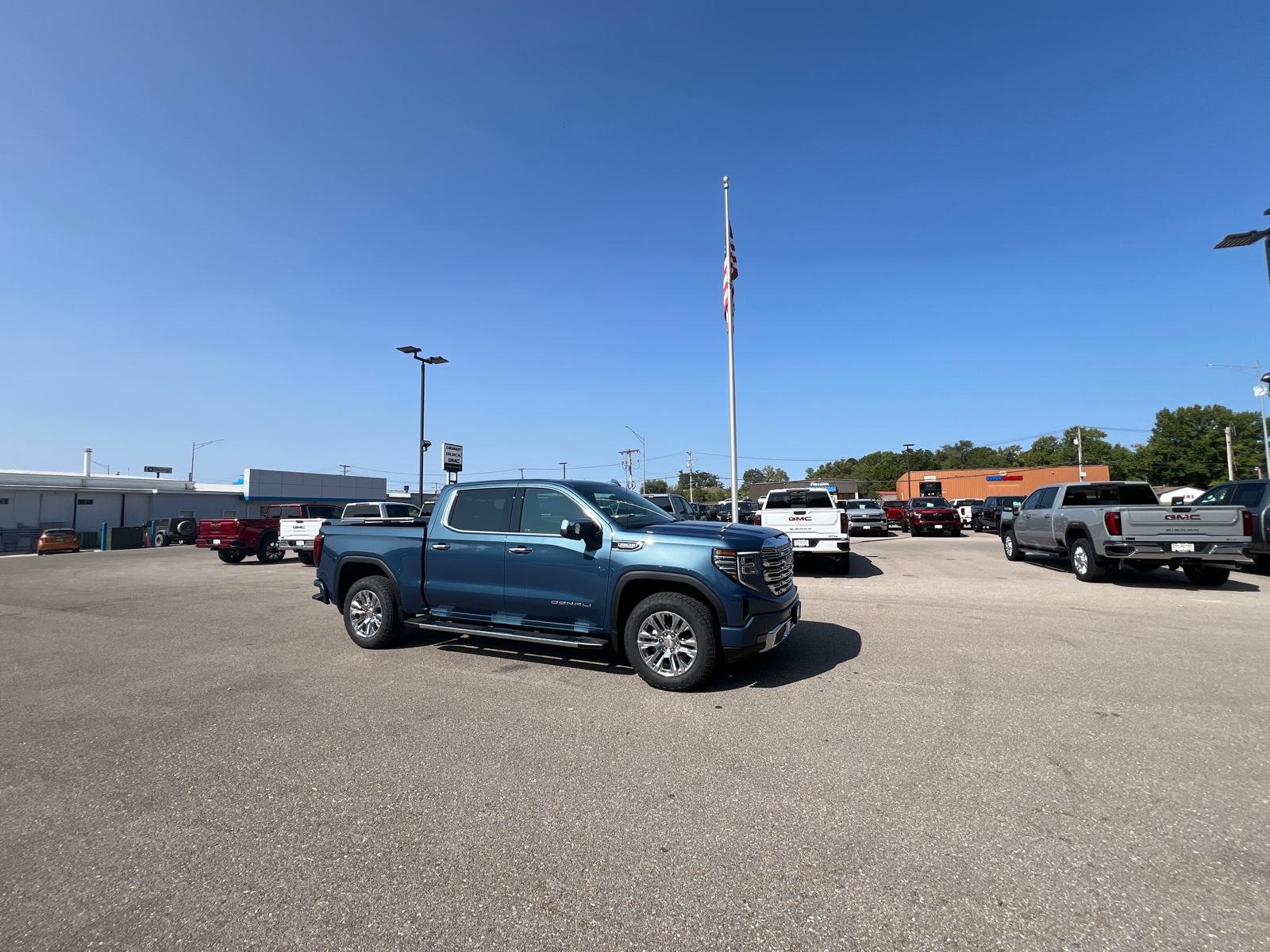 2025 GMC Sierra 1500 Denali 2