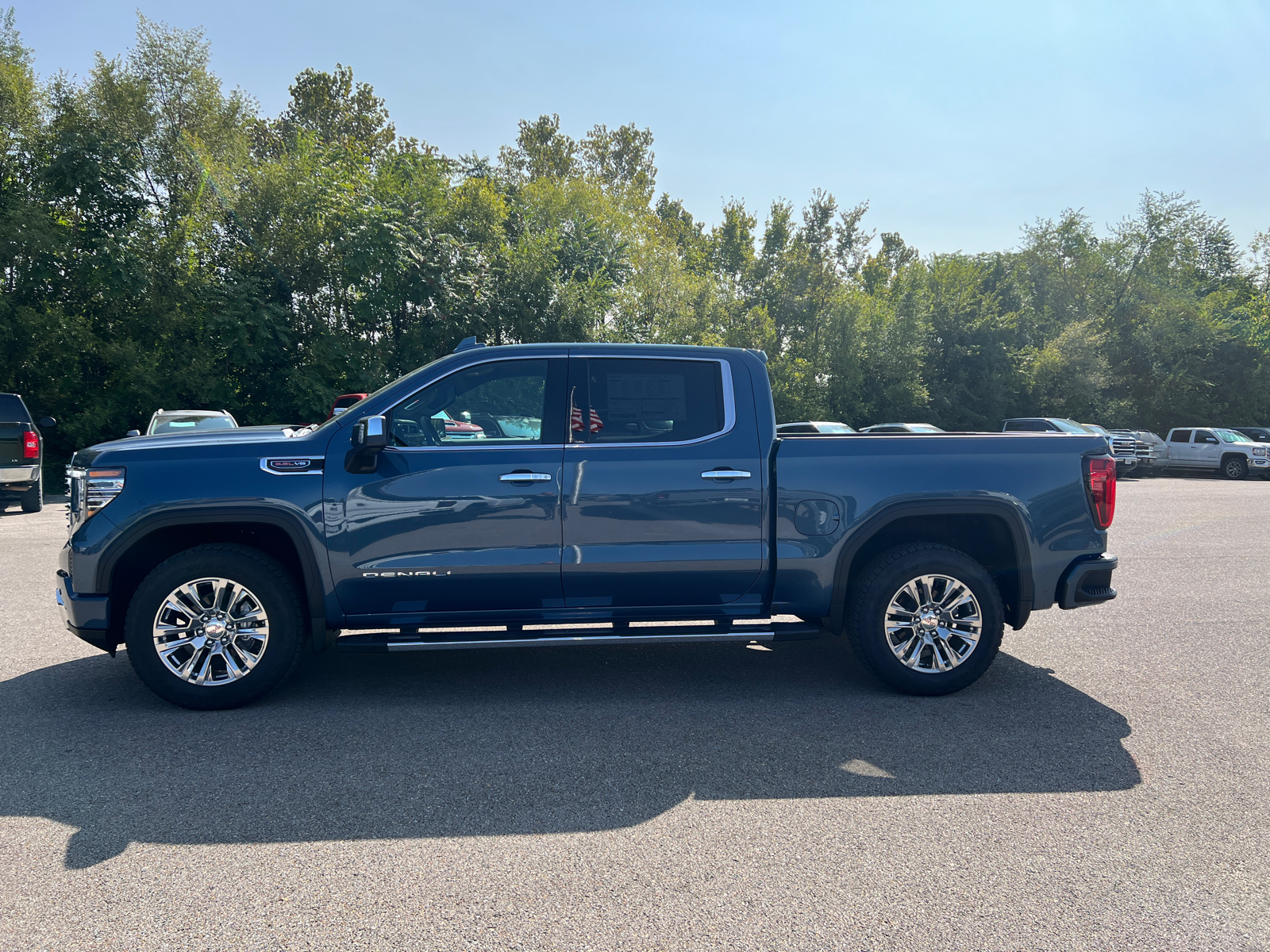 2025 GMC Sierra 1500 Denali 8