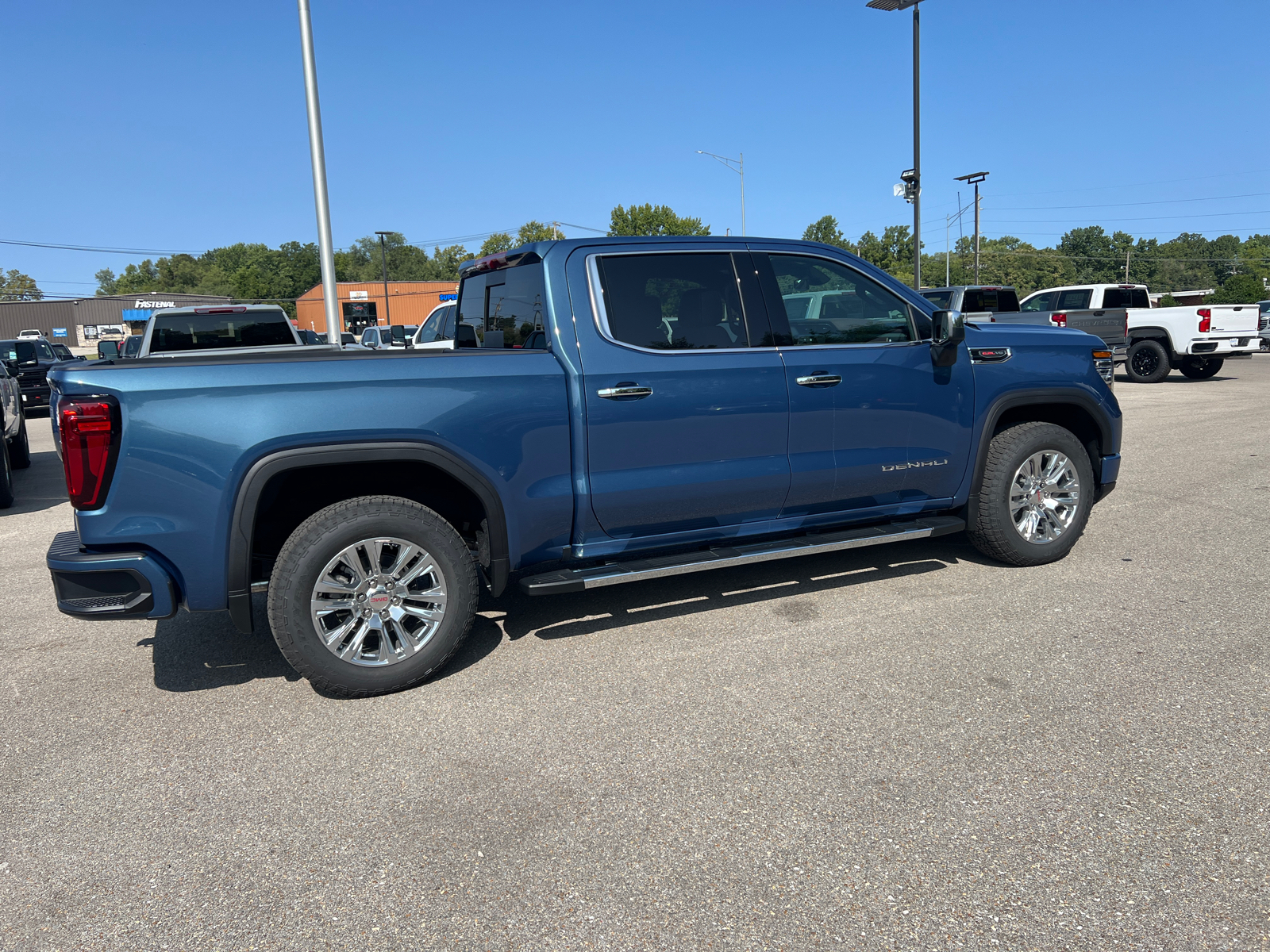 2025 GMC Sierra 1500 Denali 13