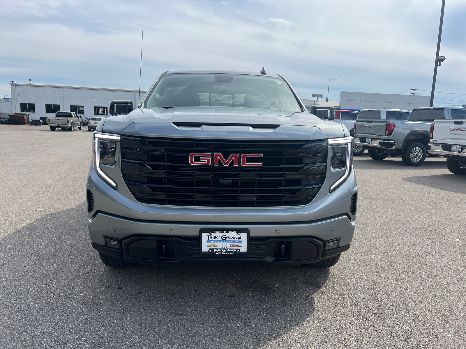 2025 GMC Sierra 1500 Elevation 5