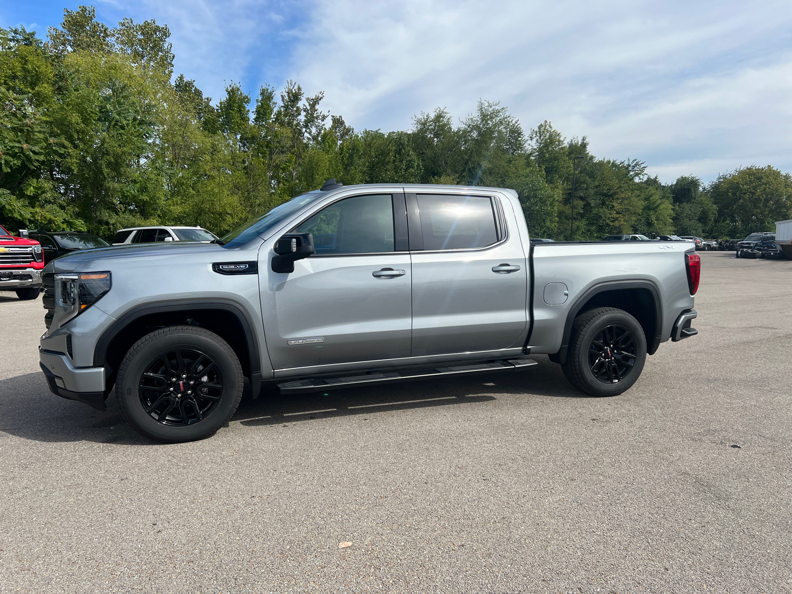 2025 GMC Sierra 1500 Elevation 7