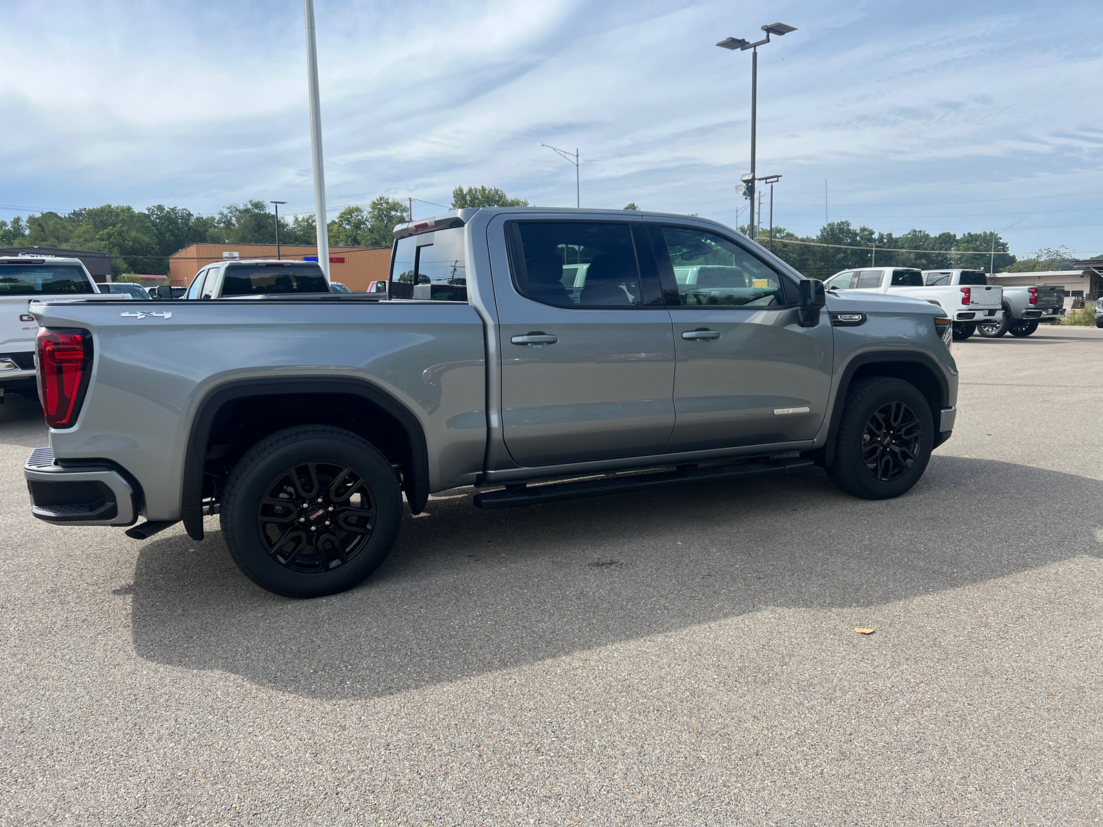 2025 GMC Sierra 1500 Elevation 12