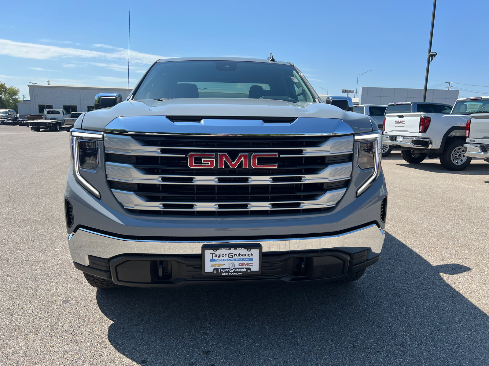 2025 GMC Sierra 1500 SLE 5