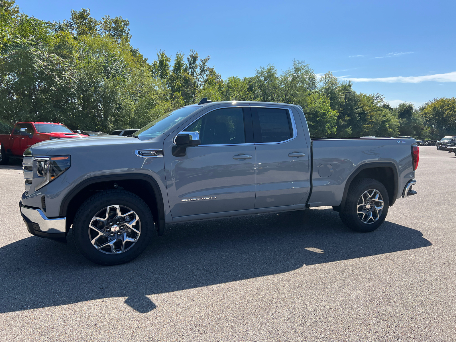 2025 GMC Sierra 1500 SLE 7