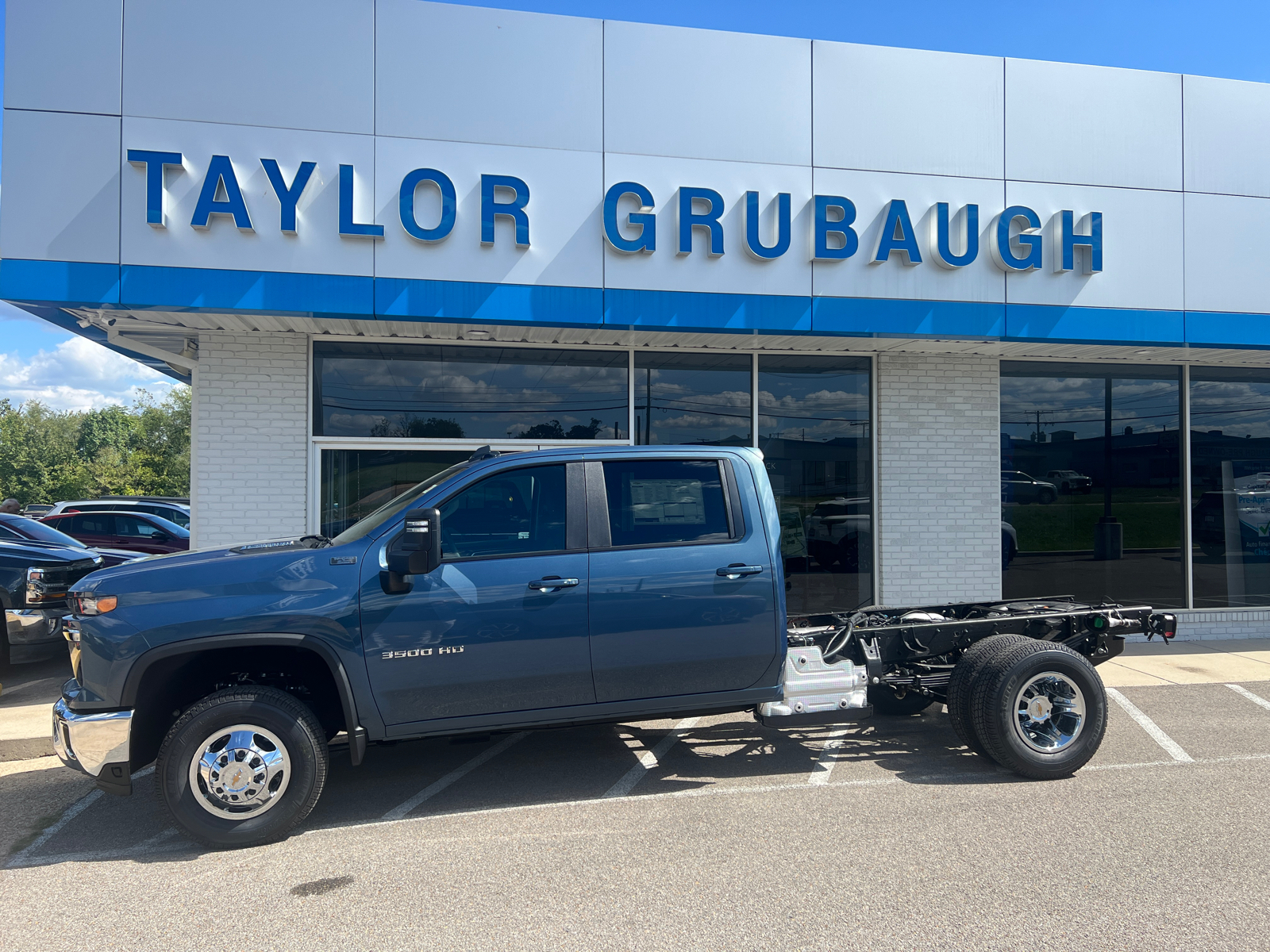 2025 Chevrolet Silverado 3500HD CC LT 1